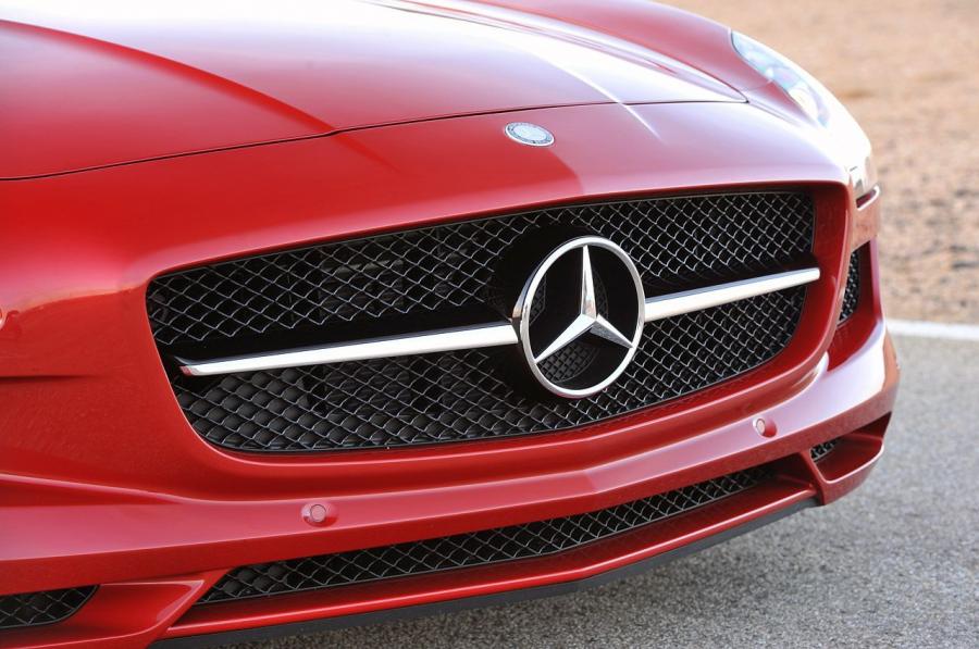  Mercedes-Benz SLS AMG GT 2013 года  (фото 31 из 110)